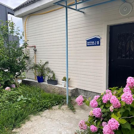Almadovarhouse Makhinjauri Exterior photo